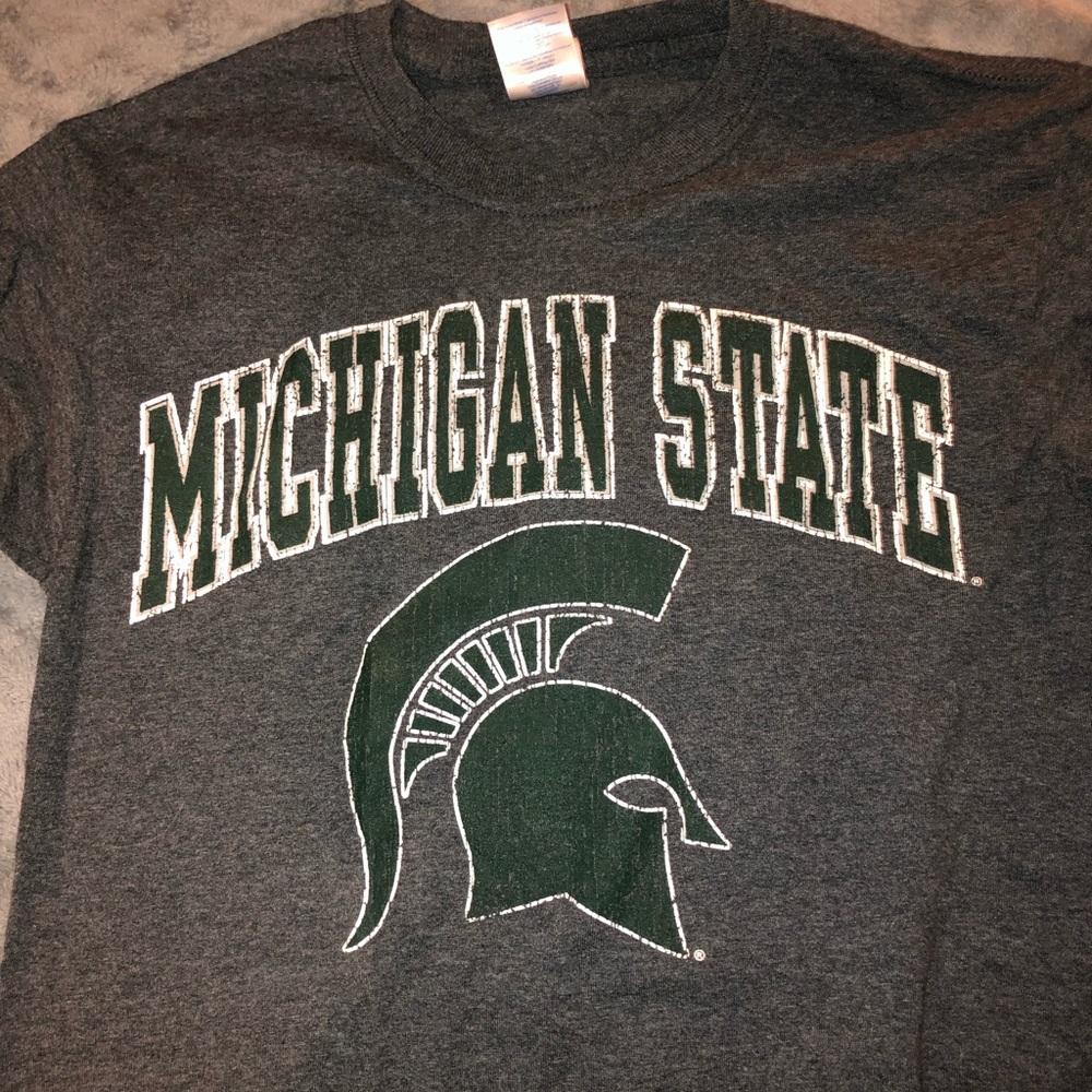 2 College long sleeve tees!